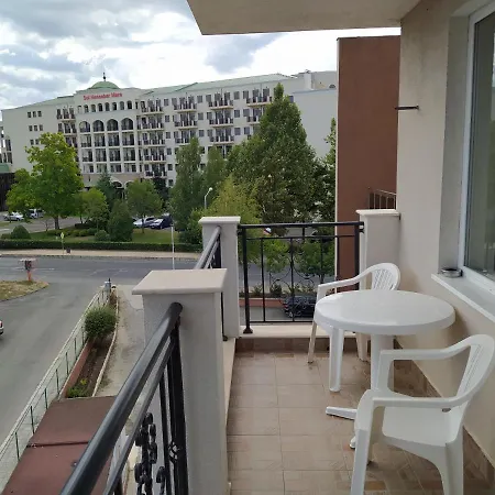 Apartment In - Viola